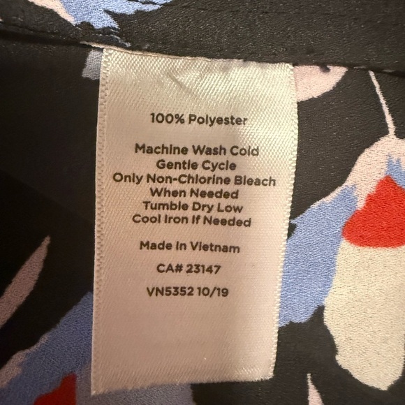 Talbots White and Red Sleeveless Blouse with Mandarin Collar - Picture 7 of 10